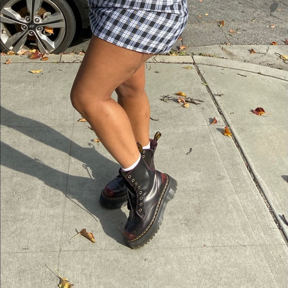 (SOLD)Dr. Martens Jadon Leather Platform Burgundy